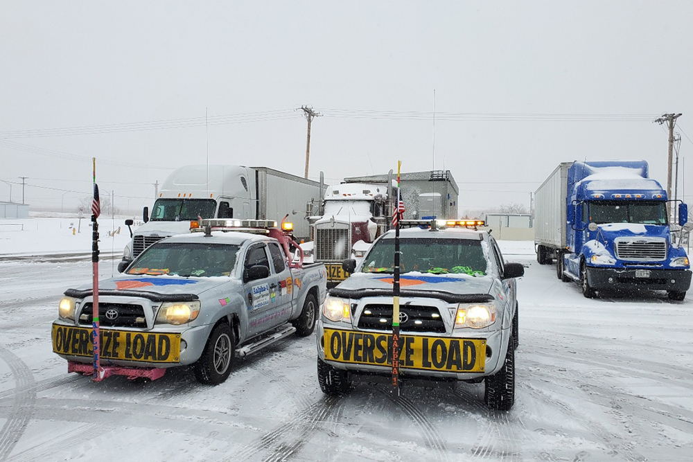 The Importance of Pilot Cars for Oversized and Heavy Load Transport in the United States and Canada